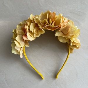 Handmade yellow floral girls headband.